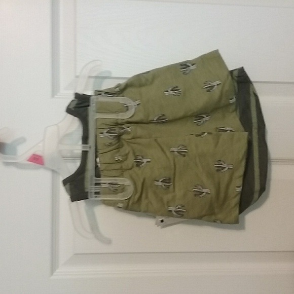 Modern Moment by Gerber 2pc tank top and shorts set - Picture 2 of 4